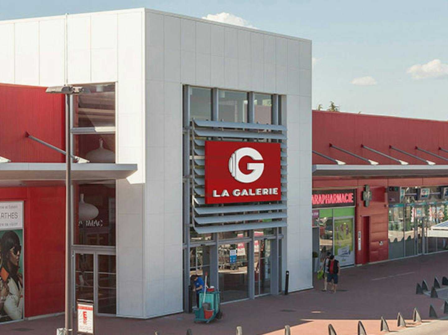 façade d'un centre commercial "G la galerie"